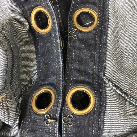 Hand-painted Blue & White Floral Dark Denim Jean Jacket Rivets & Bows - Size L - Picture 5 of 5